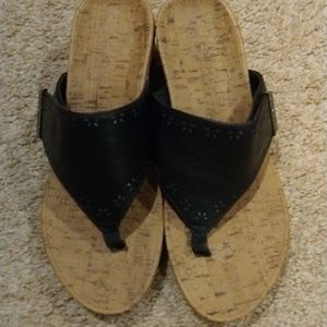 Vionic Black Wedge Sandals